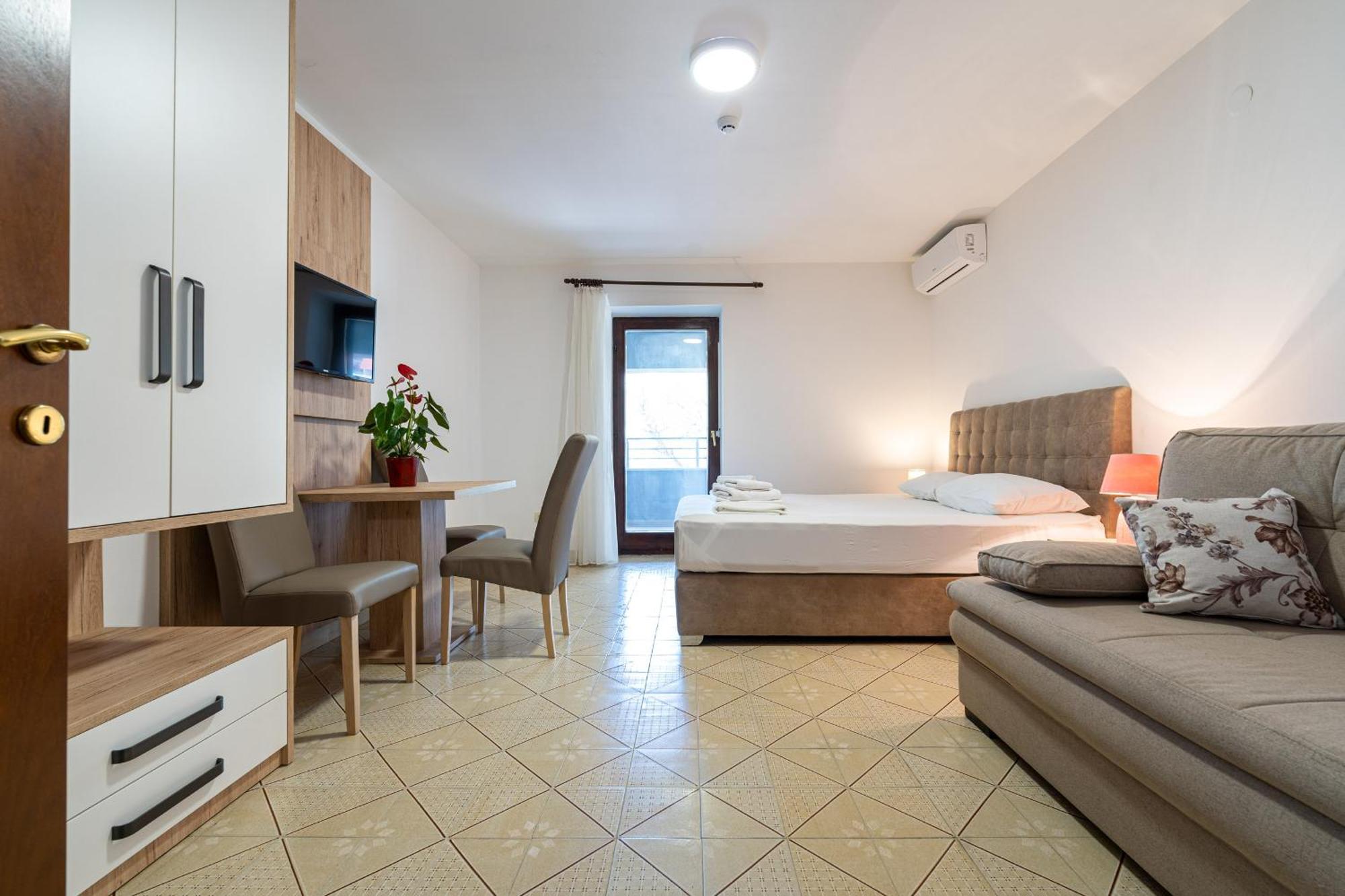 Studio Apartments Marea 2 Budva Rom bilde